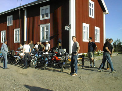 b. Mopedflanörer